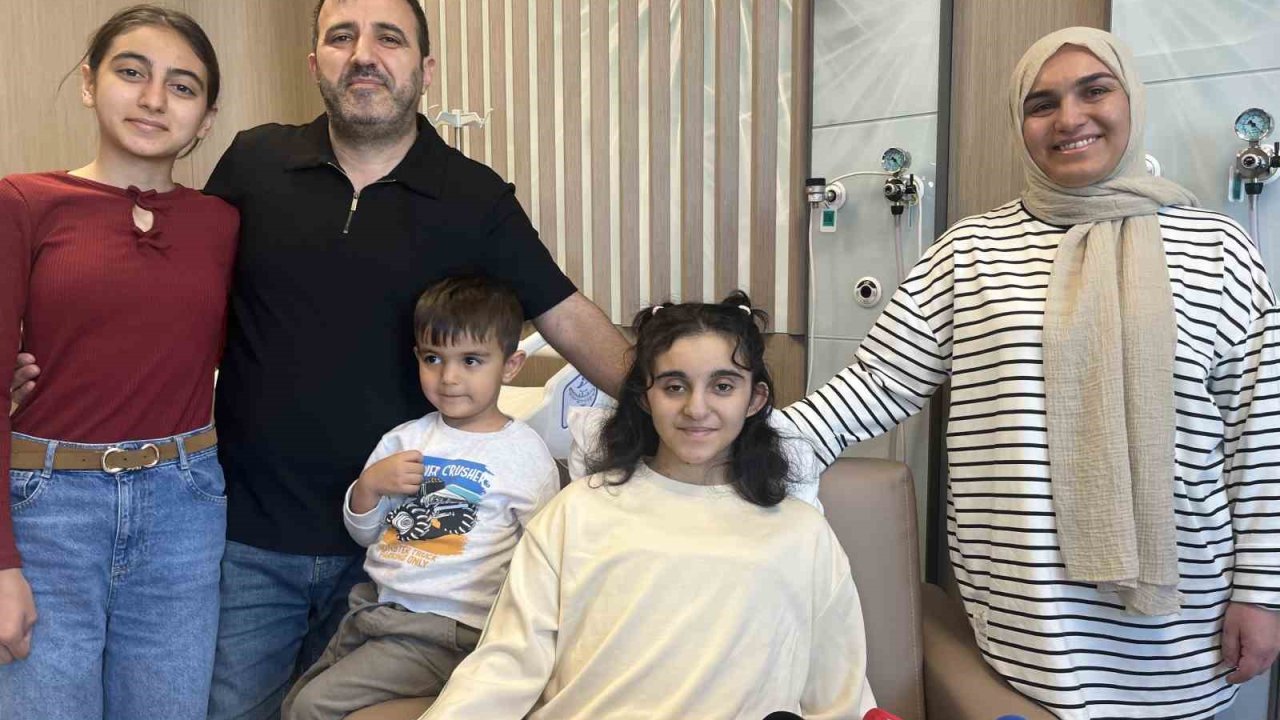 Organ bekleyen İzmirli genç kız için nefes kesen nakil