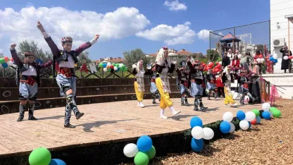 Radikal Okulları öğrencilerinden 23 Nisan’a özel görsel şölen