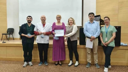 Sağlık çalışanları adım adım yarıştı