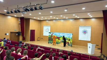 Simav’da 4-6 yaş Kur’an kursu öğrencileri tiyatroyla buluştu