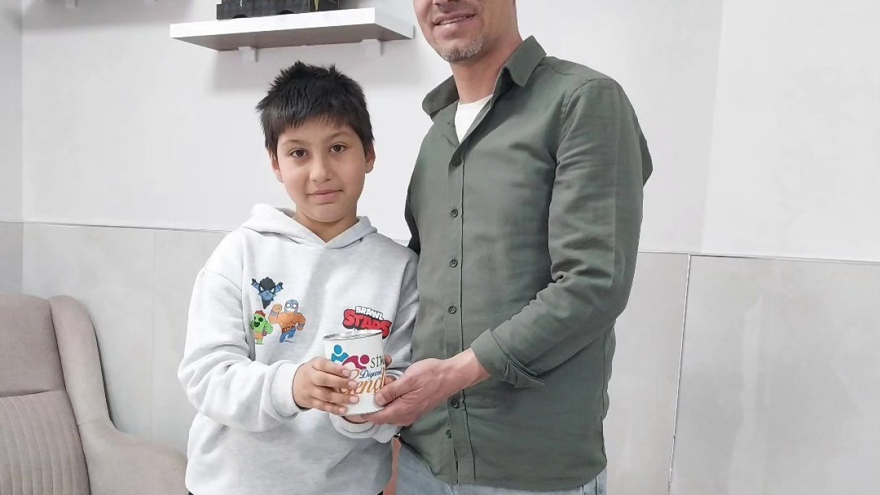 Simav’da minik yürekten büyük bağış