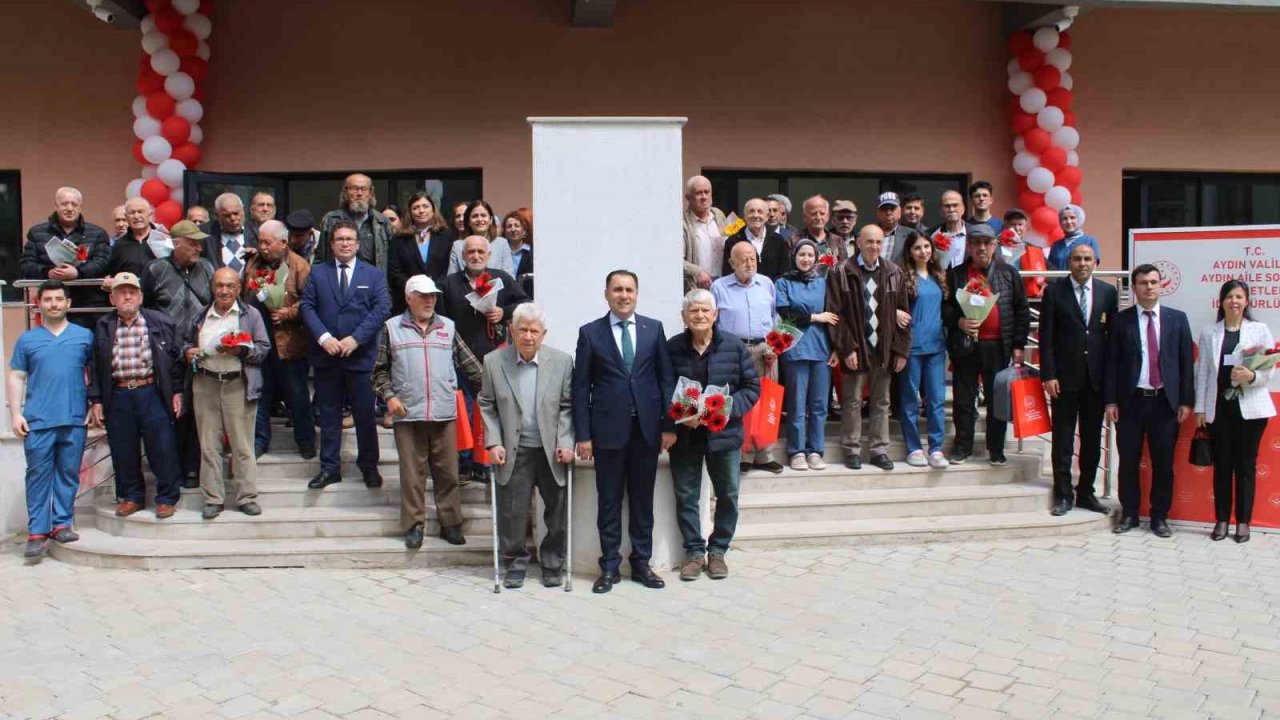 Yapımı tamamlanan Aydın Huzurevi ilk yaşlı kabulünü gerçekleştirdi
