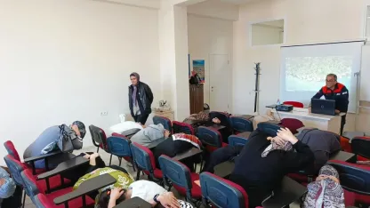 Aydın’da kursiyerler ve otel personeline afet eğitimi