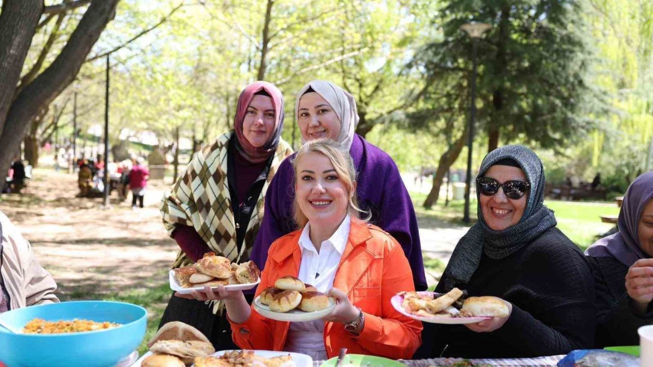 Baharın coşkusu ve Anneler Günü Ornaz Vadisi’nde bir araya geldi