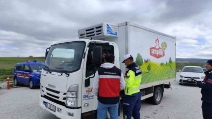 Çavdarhisar’da yol kontrol faaliyetleri
