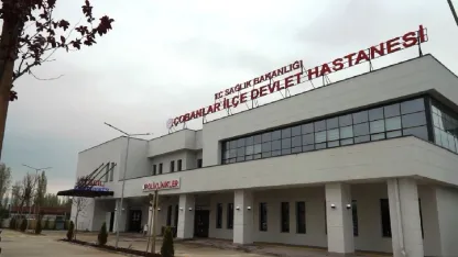 Çobanlar Devlet Hastanesi yeni hizmet binasında hasta kabulüne başladı