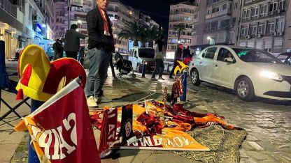 Galatasaray’ın mağlubiyeti İzmirli seyyar satıcıları da vurdu