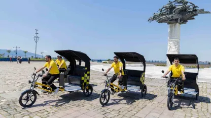 İzmir’de ’Bisicab’ler yola çıkıyor