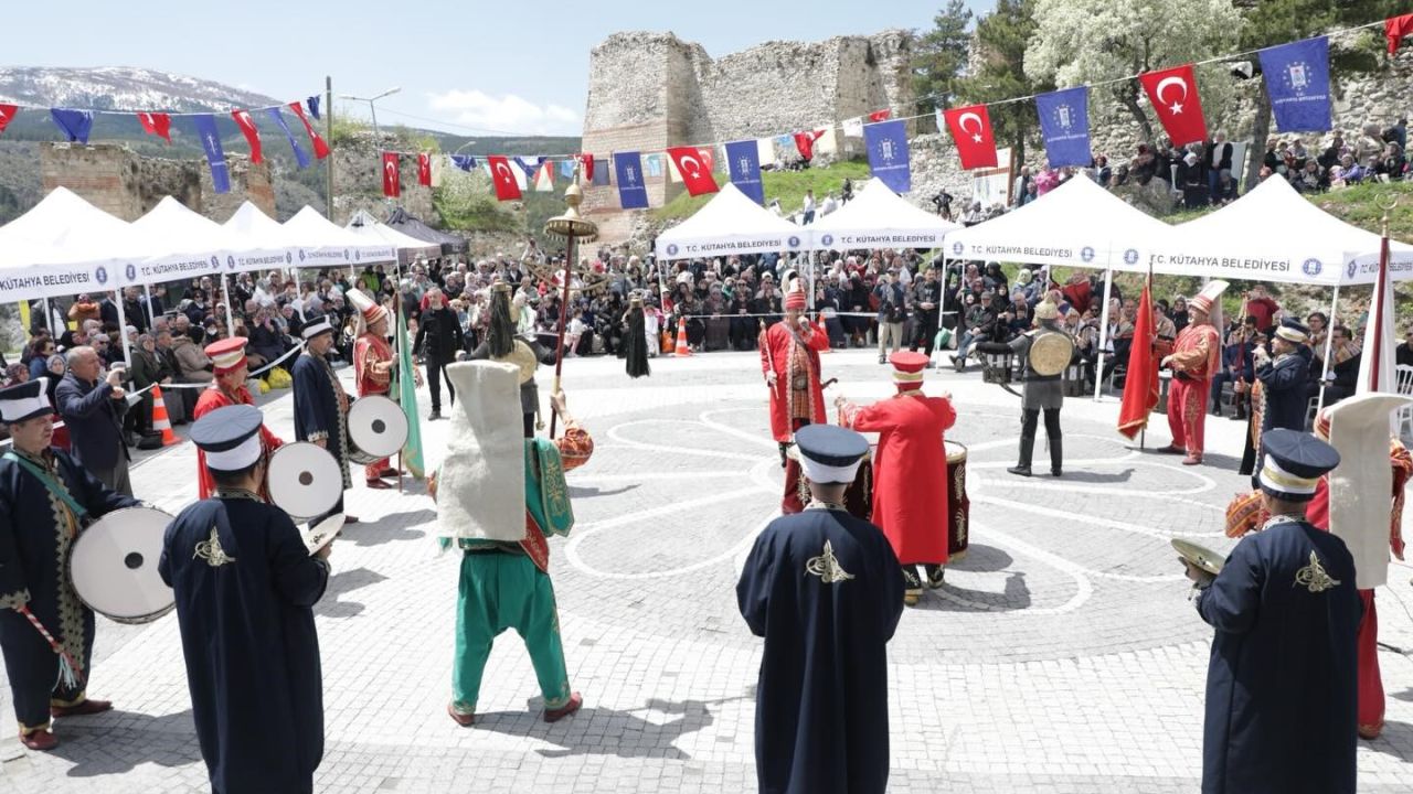 Kütahya’da Hıdırellez ve Fetih coşkusu bir arada yaşandı