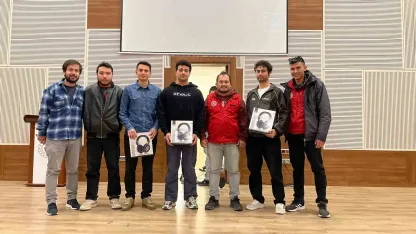 Menteşe’nin gençleri bilgi yarışmasında il şampiyonu oldu