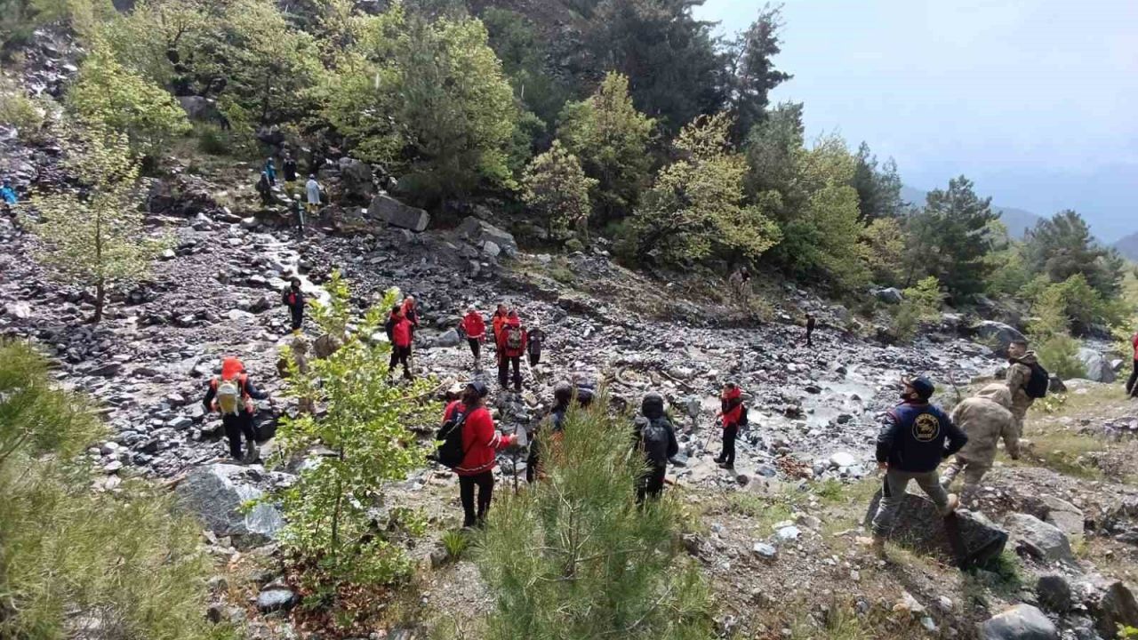 Nazilli Belediyesi NAFAD ekipleri kayıp vatandaş için seferber oldu