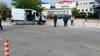 PAÜ Hastanesi girişinde unutulan şüpheli çanta paniğine neden oldu