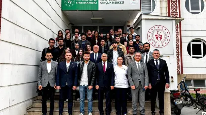 Rektör Kent öğrencilerin sorularını yanıtladı