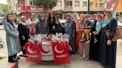 Saadet’in Anneler Günü buluşmasına yoğun ilgi