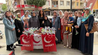 Saadet’in Anneler Günü buluşmasına yoğun ilgi