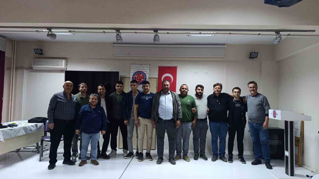 Sınavı geçen Buldanlı avcılar sertifika almayı hak kazandı