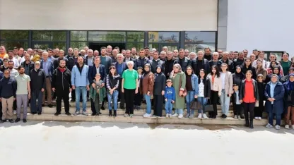 Tavas’ta emeğin bayramı sofrada kutlandı; Başkan Tatıl’tan anlamlı buluşma