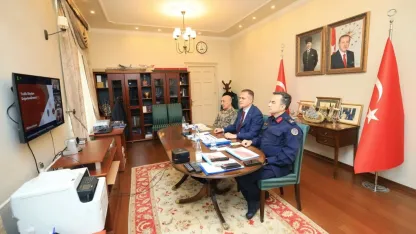 Vali Akbıyık trafik toplantısına katıldı
