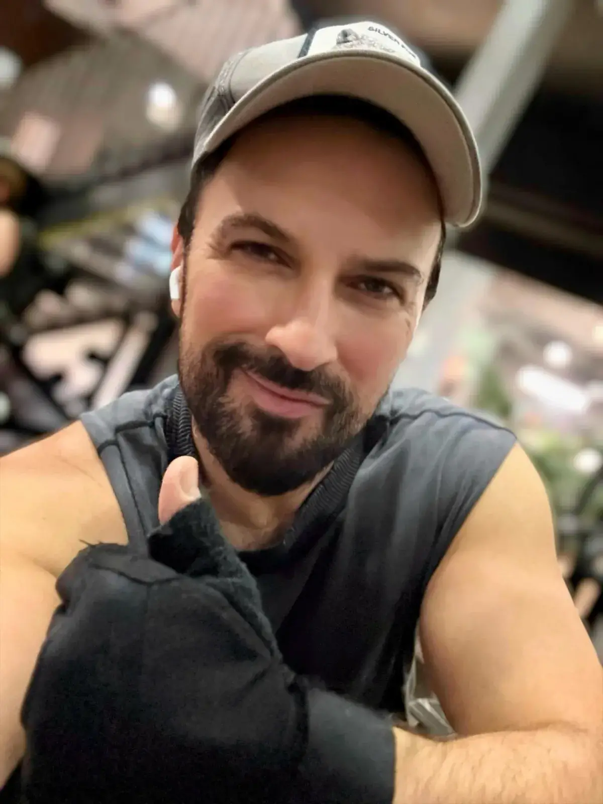 Tarkan Konser Hazırlıklarına Spor Yaparak Hazırlanıyor