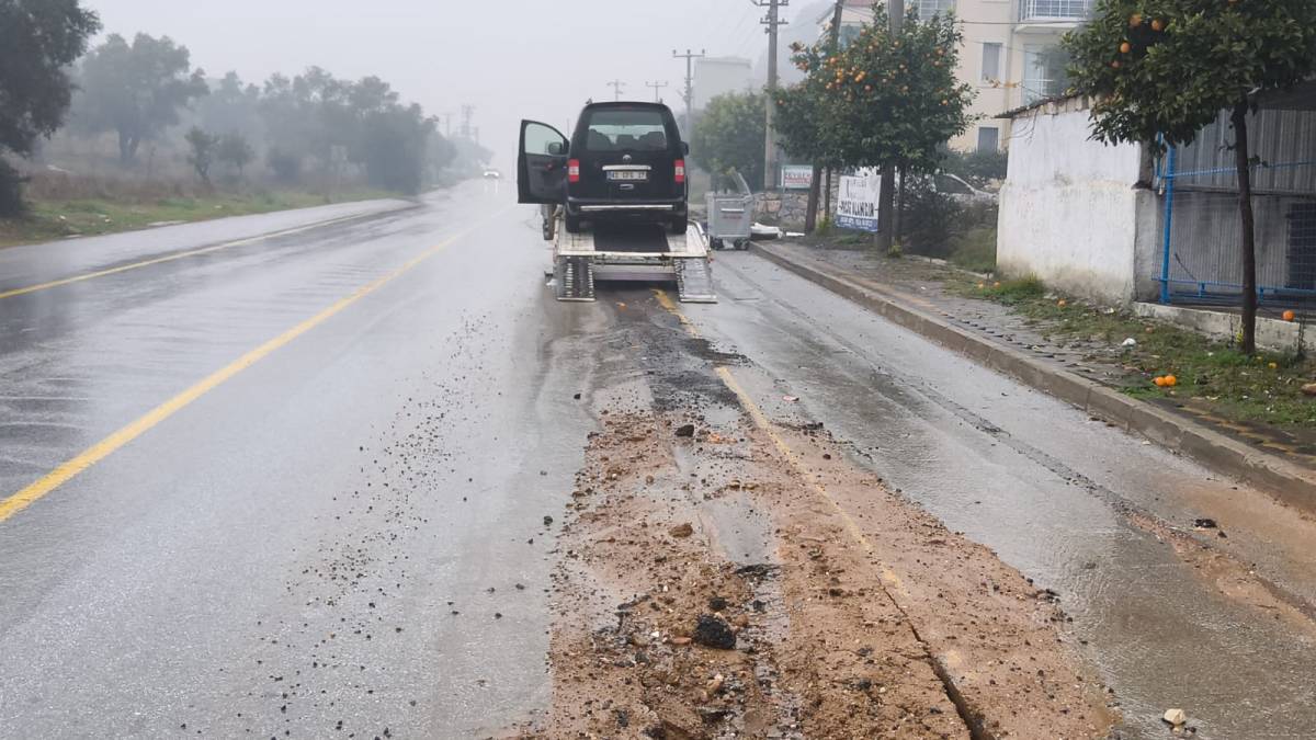 Aydınlıkevler'deki Kapatılmayan Doğalgaz Çukurları Hayatı Olumsuz Etkiliyor.