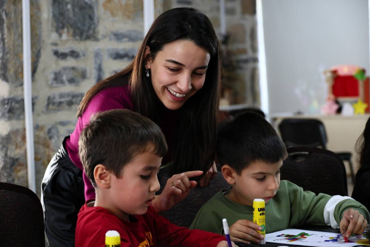 Bodrum Belediyesi’nden Çocuklara Yılbaşı Atölyesi