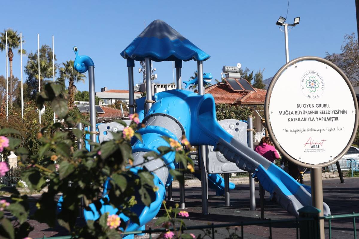 Muğla Büyükşehir 934 Ağaç Dikti, Parklar Yenileniyor